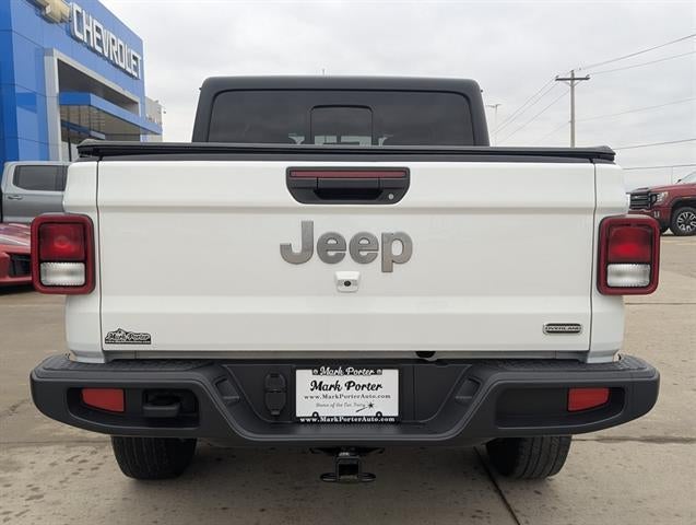 2022 Jeep Gladiator Overland