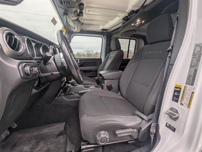 2022 Jeep Gladiator Overland