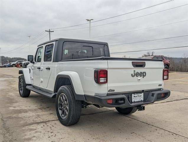 2022 Jeep Gladiator Overland
