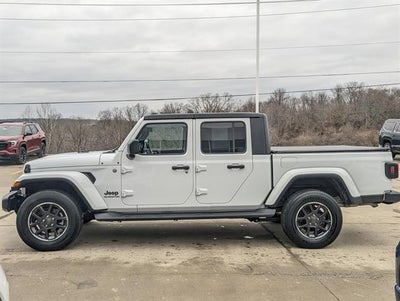 2022 Jeep Gladiator Overland