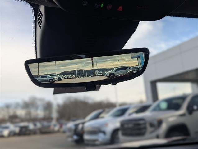 2026 GMC Acadia AWD AT4