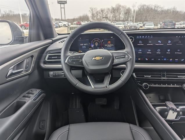 2026 Chevrolet Traverse FWD LT