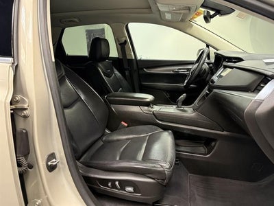 2017 Cadillac XT5 Luxury FWD