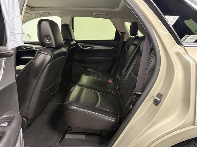 2017 Cadillac XT5 Luxury FWD