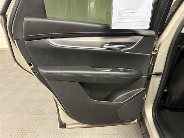 2017 Cadillac XT5 Luxury FWD