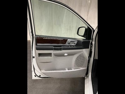 2010 Chrysler Town & Country Touring Plus