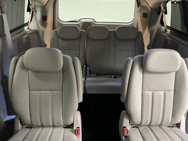 2010 Chrysler Town & Country Touring Plus