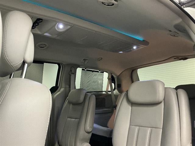 2010 Chrysler Town & Country Touring Plus