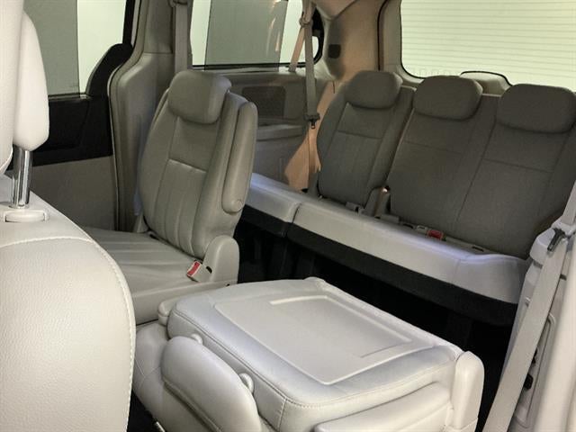 2010 Chrysler Town & Country Touring Plus