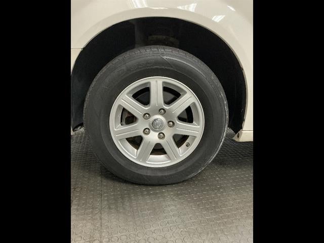 2010 Chrysler Town & Country Touring Plus