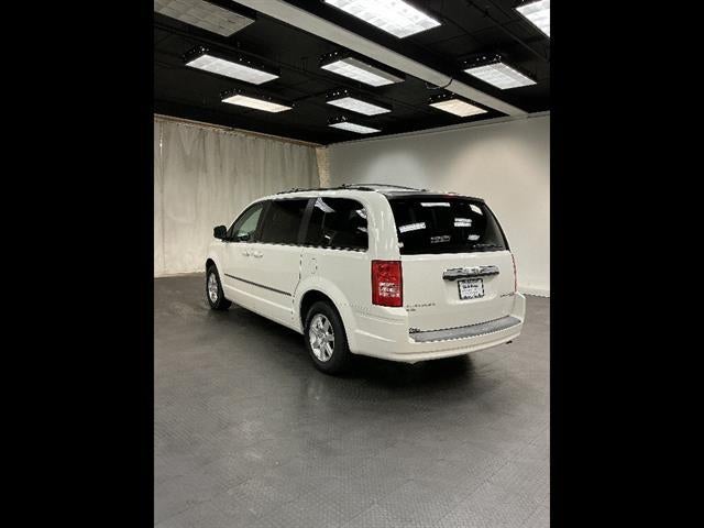 2010 Chrysler Town & Country Touring Plus