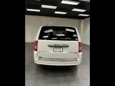 2010 Chrysler Town & Country Touring Plus