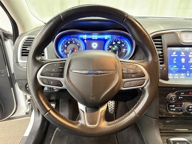 2021 Chrysler 300 Touring L