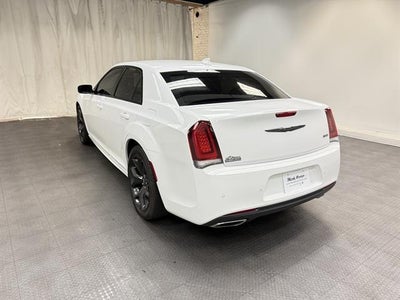 2021 Chrysler 300 Touring L
