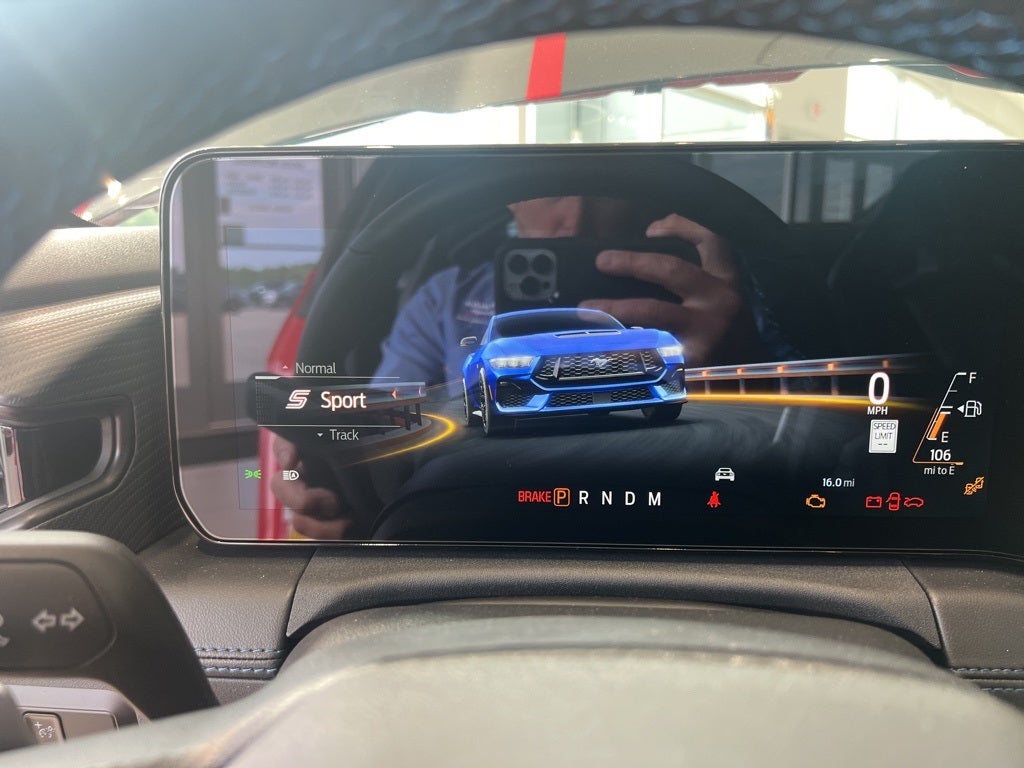 2025 Ford Mustang Dark Horse