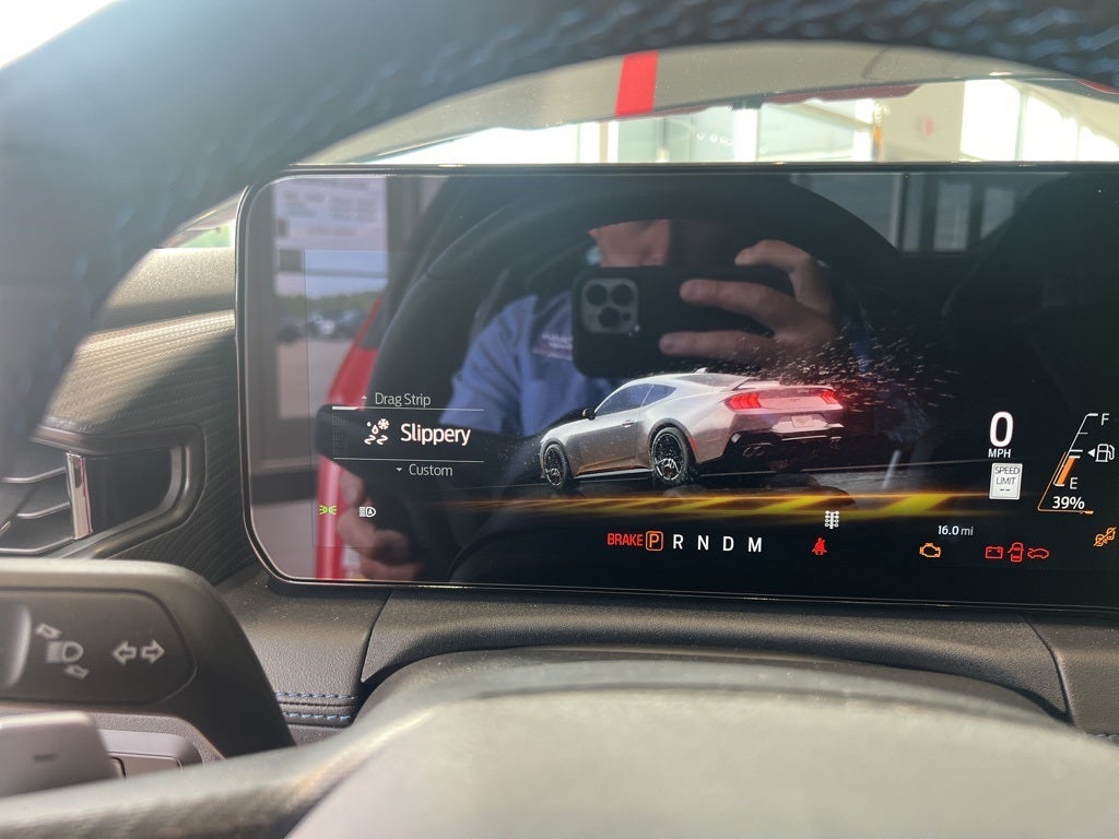 2025 Ford Mustang Dark Horse