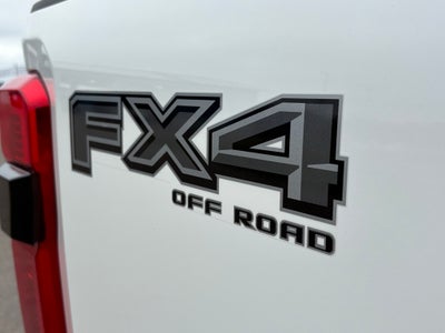 2026 Ford F-350SD Lariat Black Appearance Package