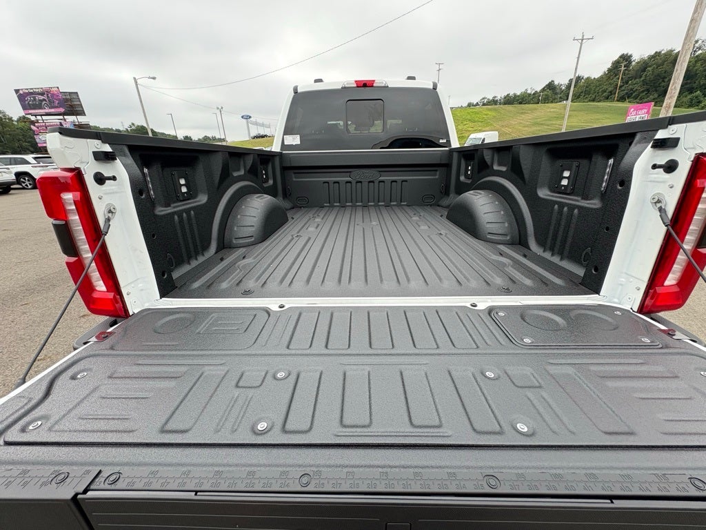 2026 Ford F-350SD Lariat Black Appearance Package