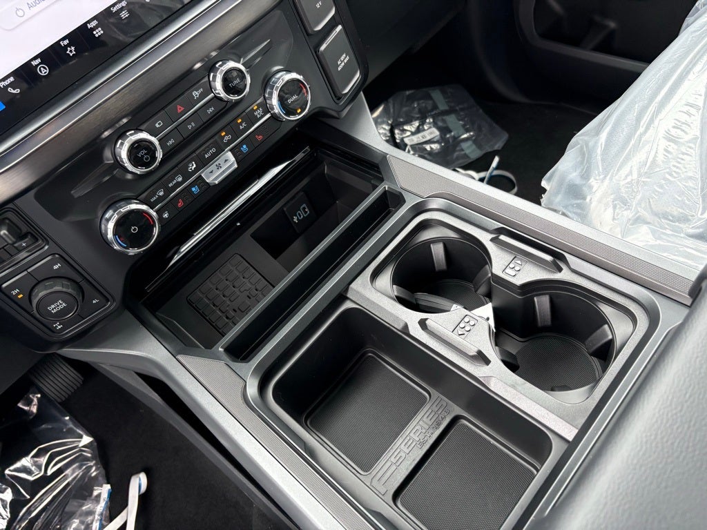 2026 Ford F-350SD Lariat Black Appearance Package