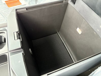 2026 Ford F-350SD Lariat Black Appearance Package