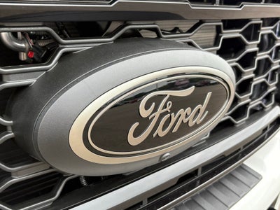 2026 Ford F-350SD Lariat Black Appearance Package