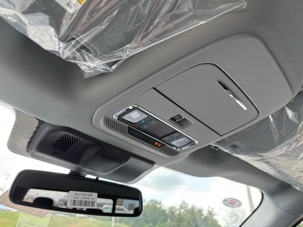 2026 Ford F-350SD Lariat Tremor Black Package