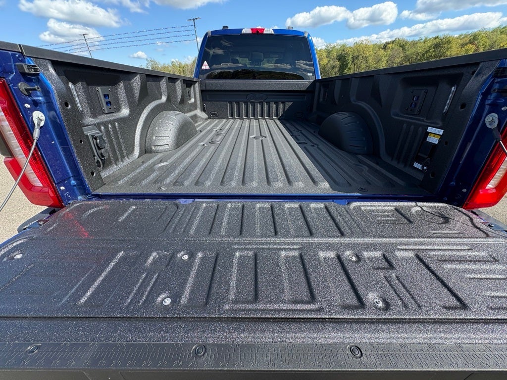 2026 Ford F-350SD XLT Black Appearance Package