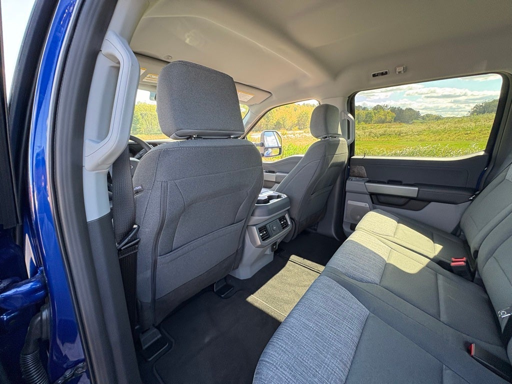 2026 Ford F-350SD XLT Black Appearance Package