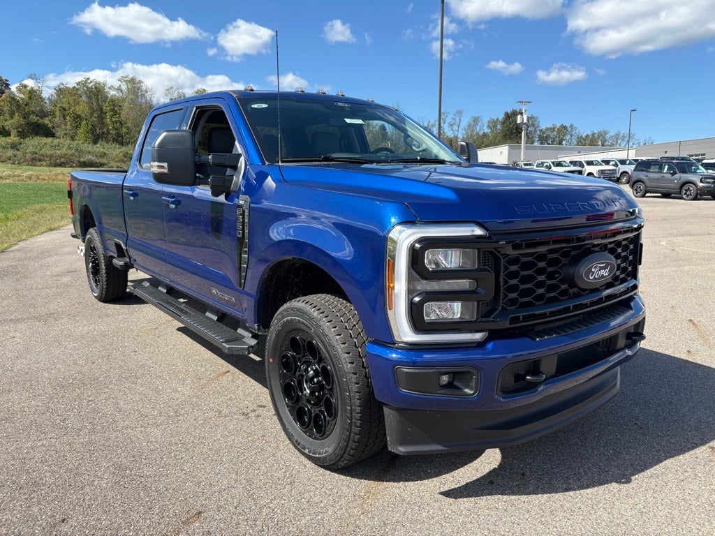 2026 Ford F-350SD XLT Black Appearance Package