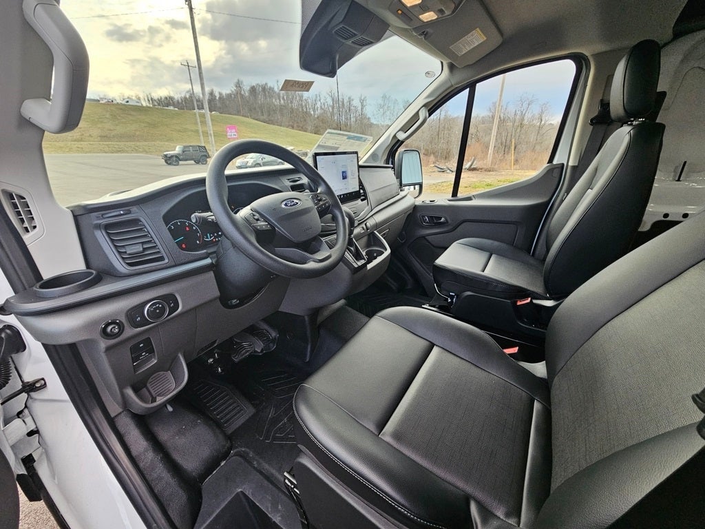 2025 Ford Transit-250 Base