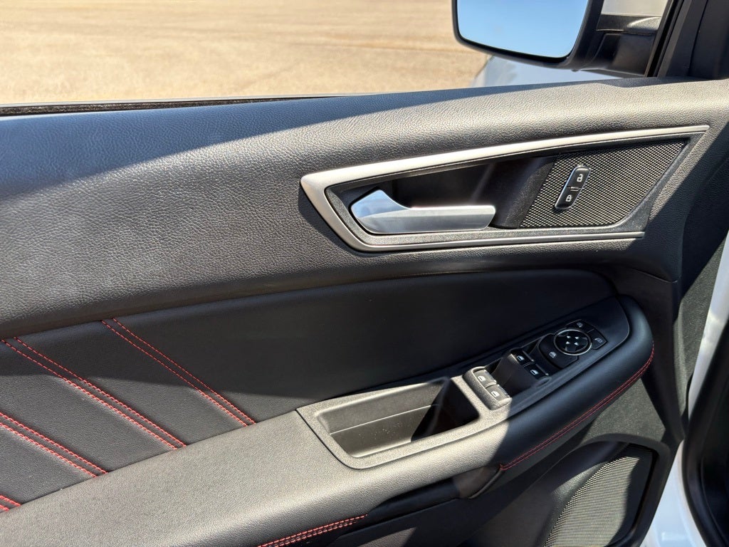 2021 Ford Edge ST Line