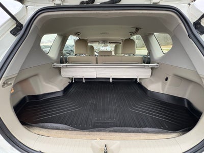 2014 Toyota Prius v Two