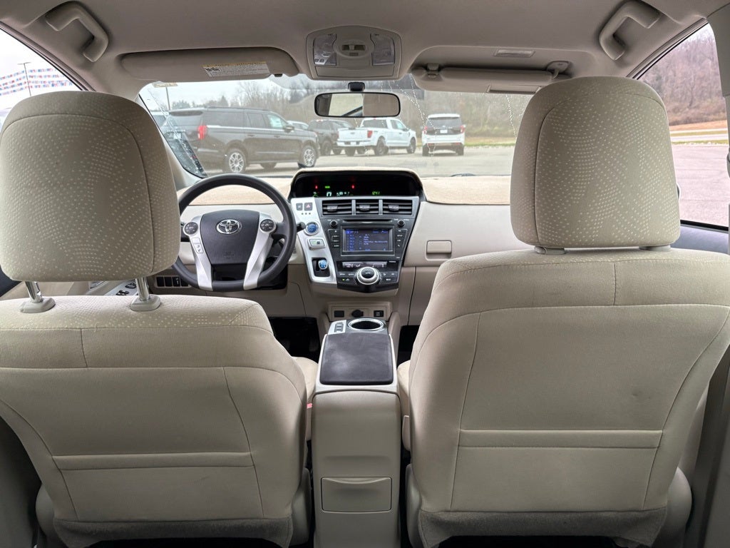 2014 Toyota Prius v Two