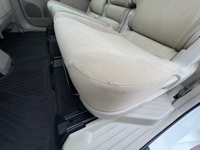 2014 Toyota Prius v Two