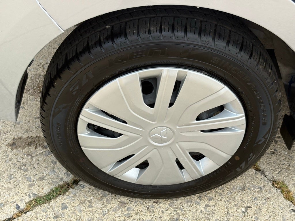 2024 Mitsubishi Mirage ES