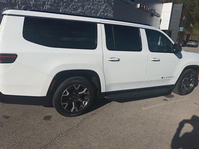 2024 Jeep Wagoneer L Series III