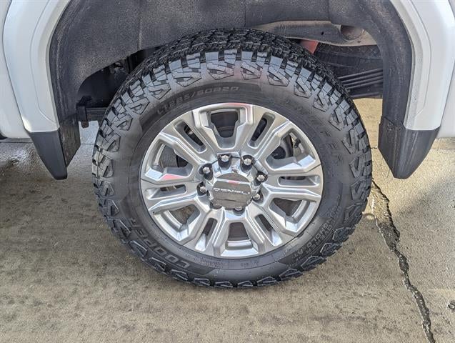 2020 GMC Sierra 2500HD 4x4 Denali 4dr Crew Cab LB