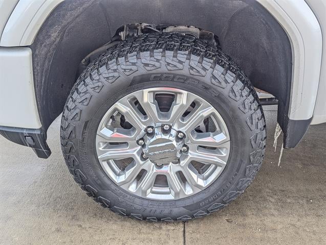 2020 GMC Sierra 2500HD 4x4 Denali 4dr Crew Cab LB