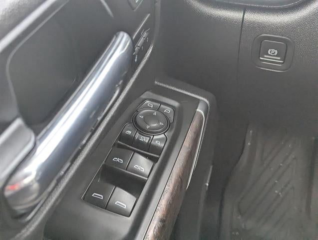 2020 GMC Sierra 2500HD 4x4 Denali 4dr Crew Cab LB