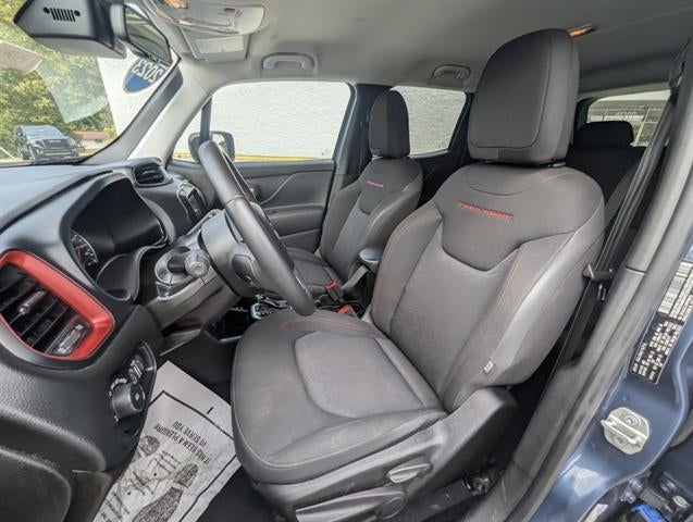 2023 Jeep Renegade Trailhawk