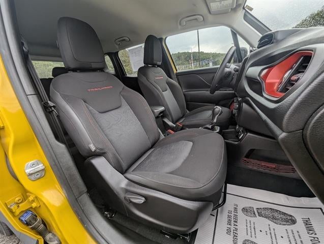 2023 Jeep Renegade Trailhawk