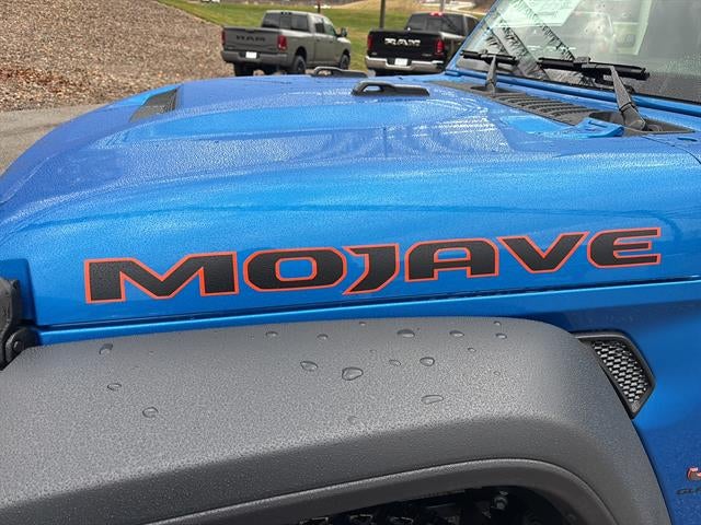 2026 Jeep Gladiator GLADIATOR MOJAVE 4X4