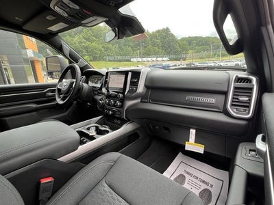 2025 RAM Ram 1500 RAM 1500 BIG HORN CREW CAB 4X4 5'7' BOX