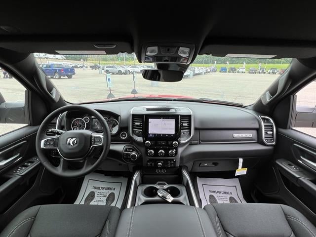 2025 RAM Ram 1500 RAM 1500 BIG HORN CREW CAB 4X4 5'7' BOX