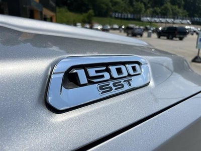 2025 RAM Ram 1500 RAM 1500 BIG HORN CREW CAB 4X4 5'7' BOX