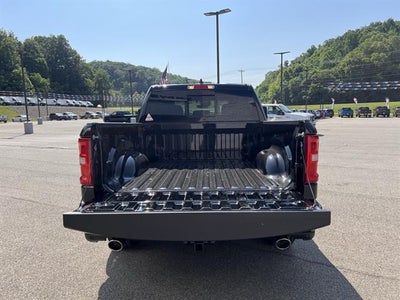 2025 RAM Ram 1500 RAM 1500 LARAMIE CREW CAB 4X4 5'7' BOX