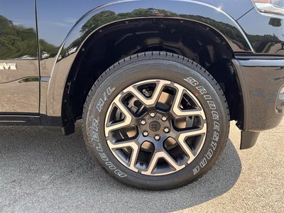 2025 RAM Ram 1500 RAM 1500 LARAMIE CREW CAB 4X4 5'7' BOX