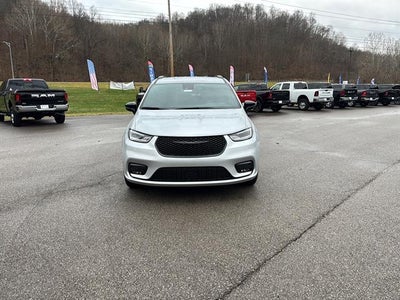 2026 Chrysler Pacifica PACIFICA SELECT AWD