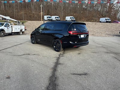 2026 Chrysler Pacifica PACIFICA SELECT AWD